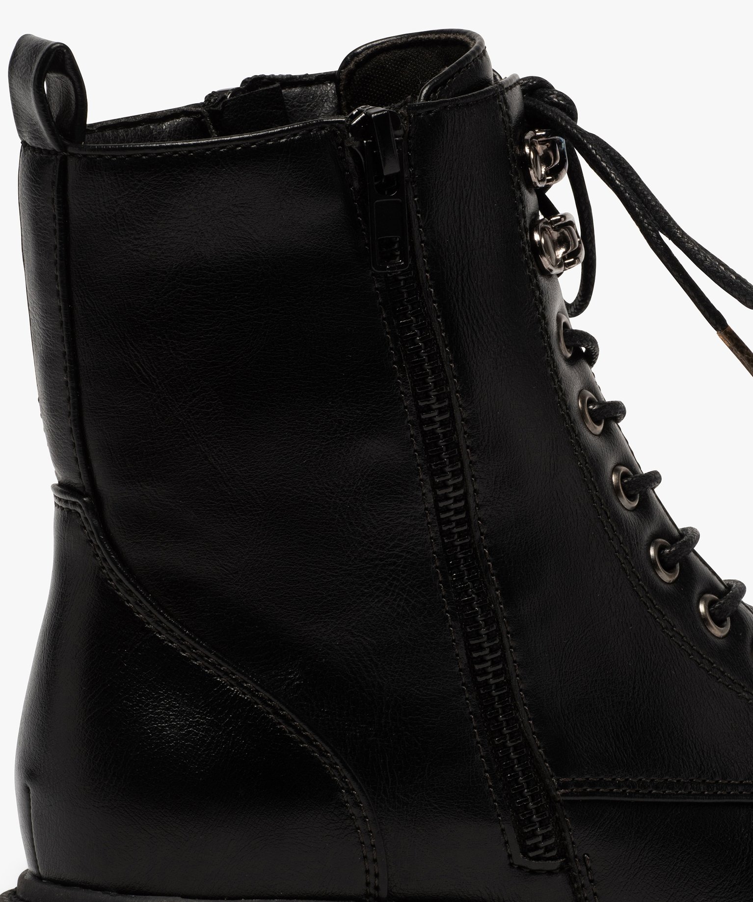 Boots femme unis à semelle crantée et zip décoratif noir | GEMO
