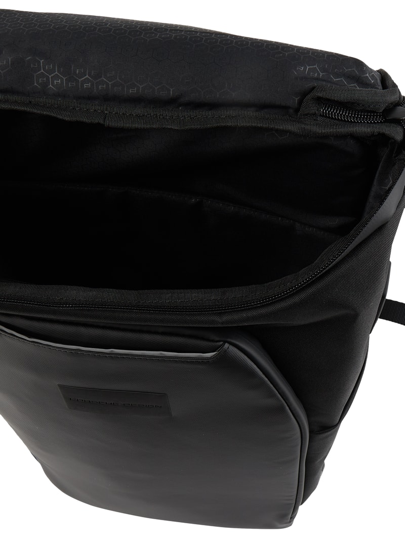 Rucksack mit Laptopfach in schwarz