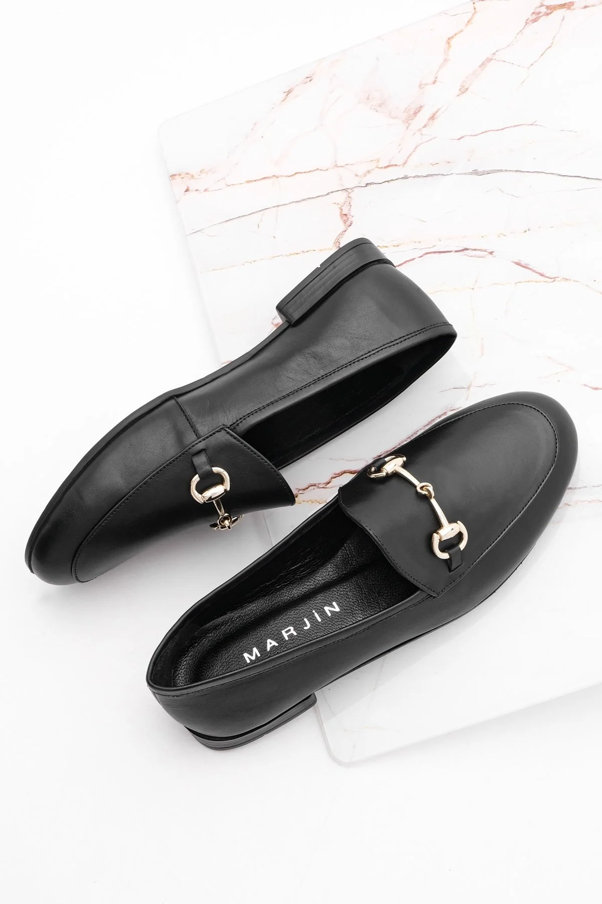 Marjin  Damen-Freizeitschuhe aus echtem Leder mit Kette in Hellbraun