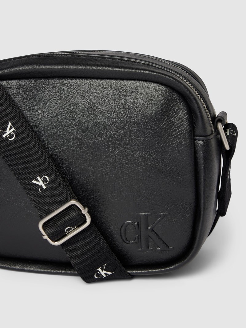 Camera Bag mit Label-Details Modell 'ULTRALIGHT' in black