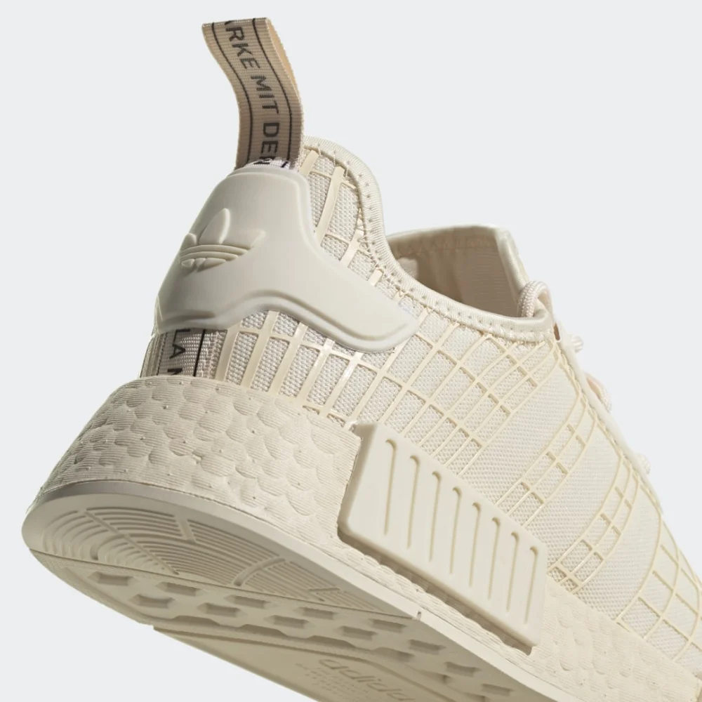 adidas NMD R1 GX9530 / pink