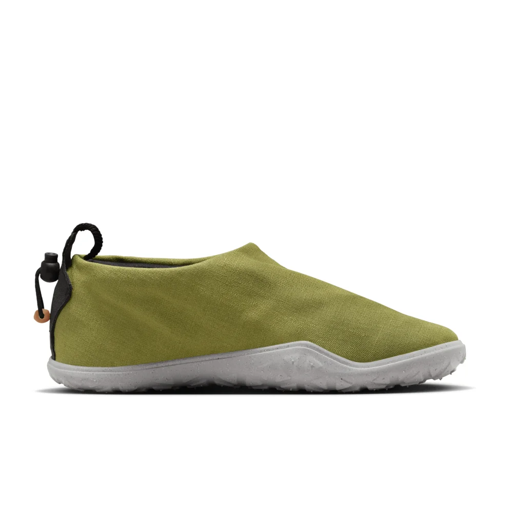 Nike ACG Moc DZ3407-300 / grün