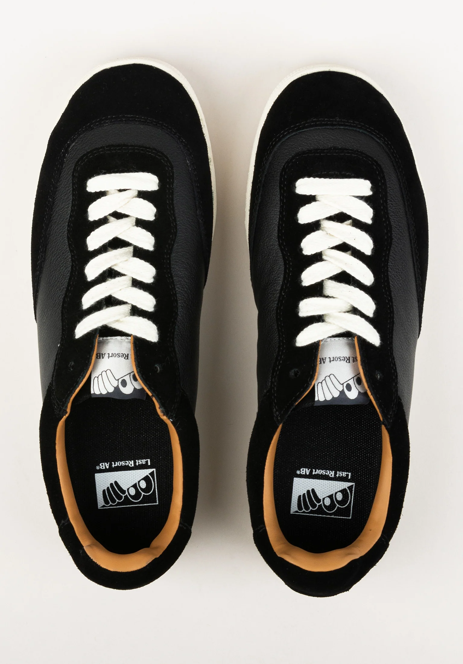 CM001 Low Suede