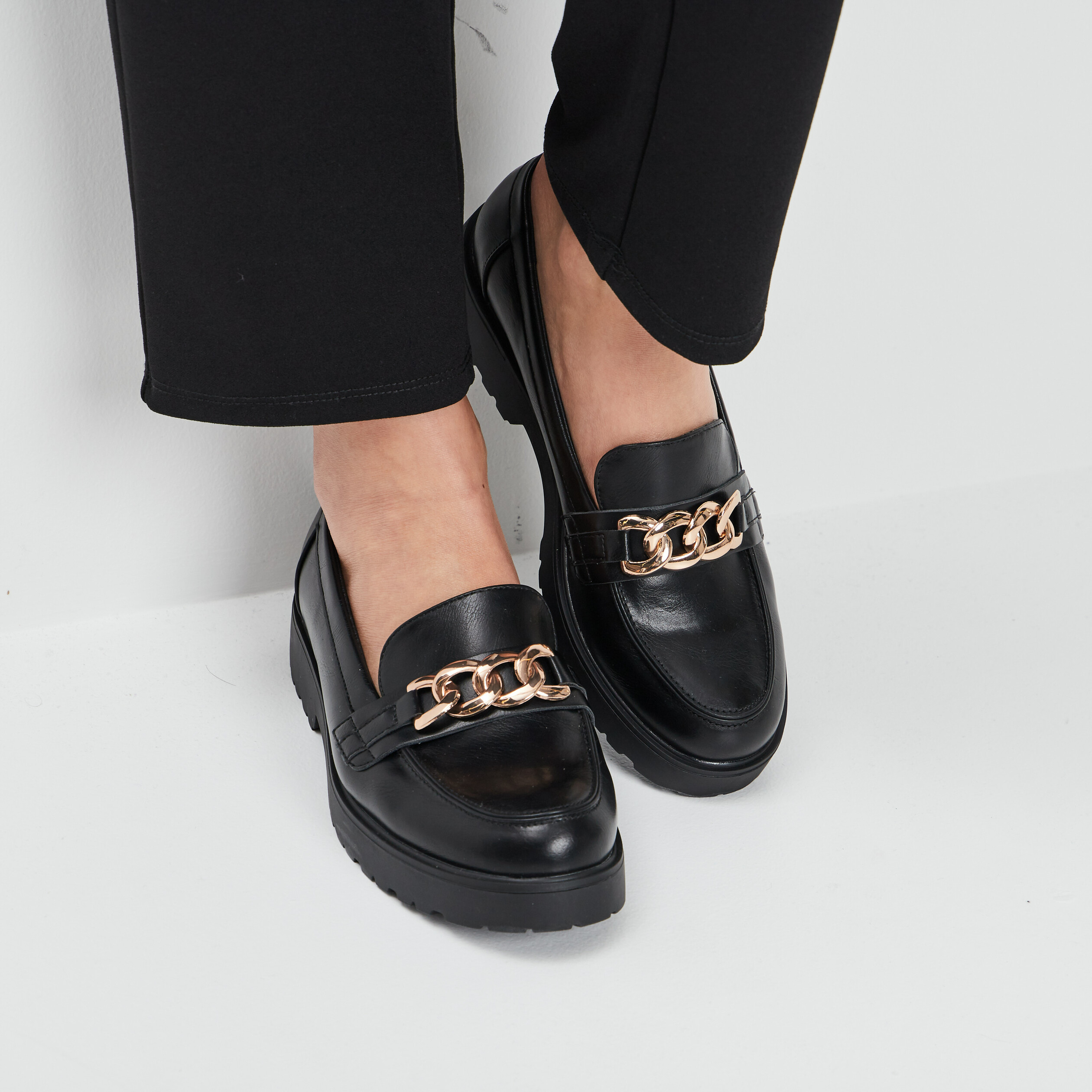 Mocassins à détails bijoux Liberto noir femme | La Halle