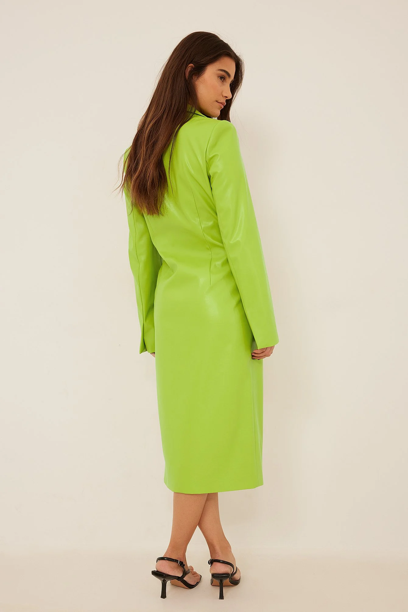PU-Midikleid mit Raffung vorne