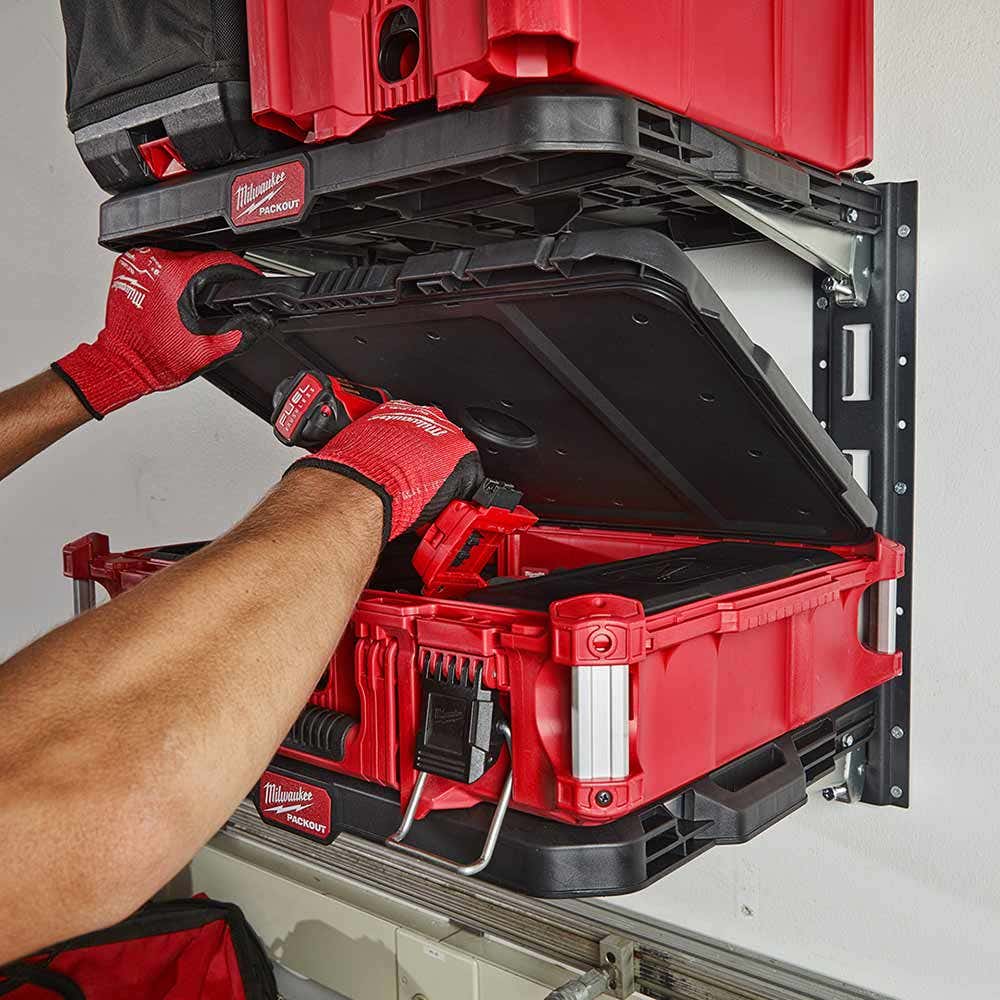 Trilhos de prateleira verticais de 2 peças MILWAUKEE E-Track PACKOUT™ 48228482