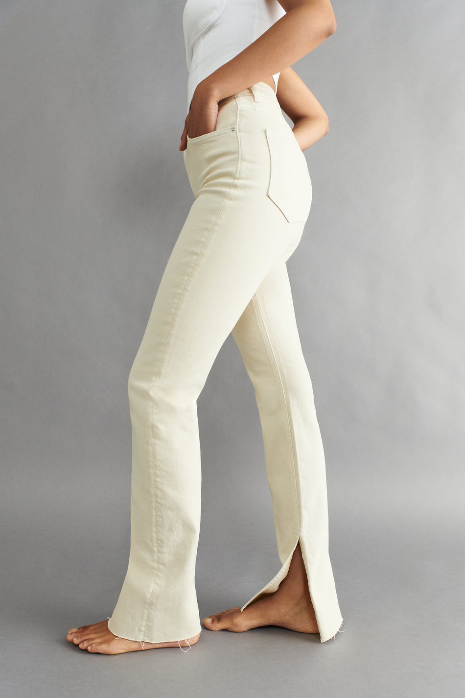 High waist slit jeans