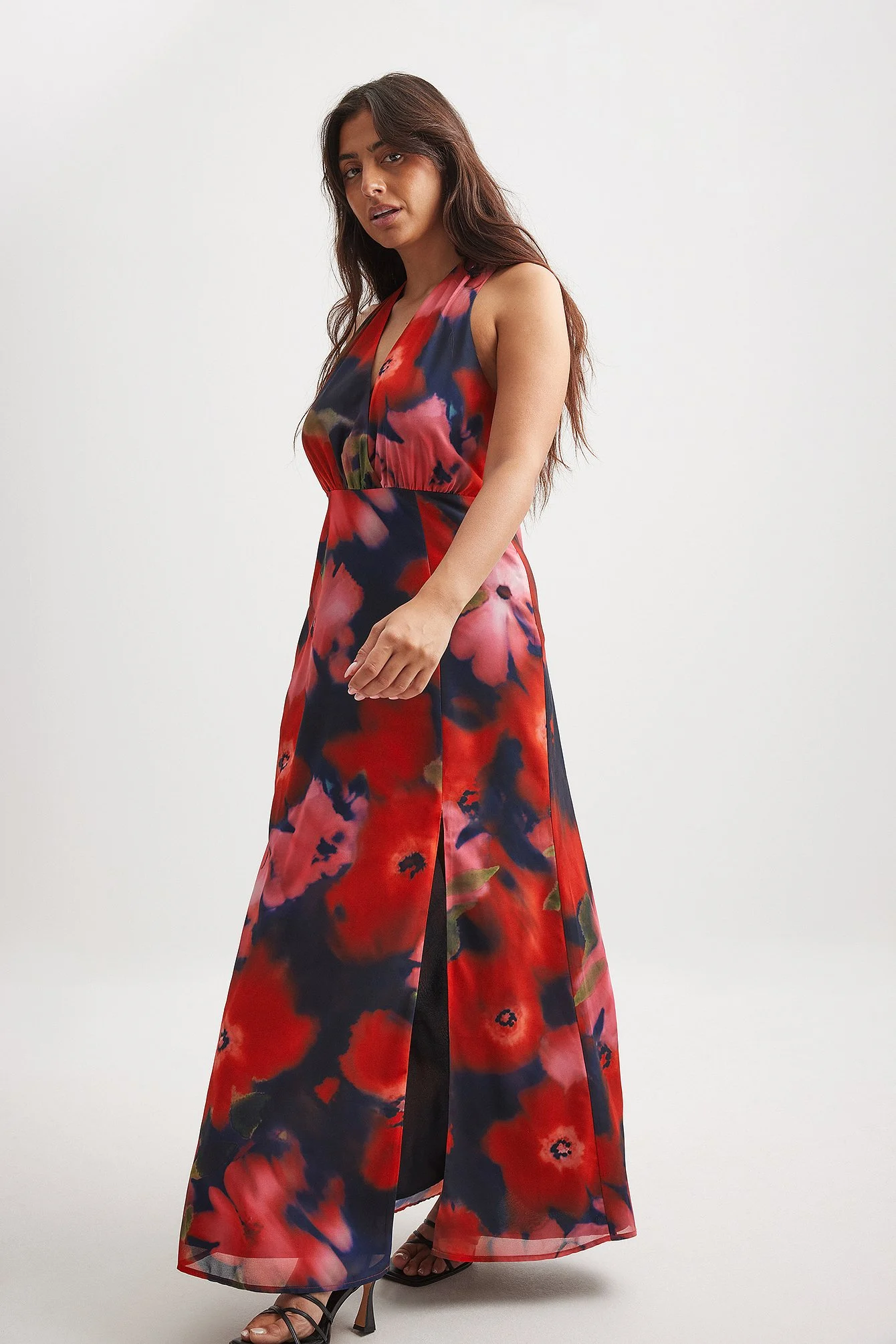 Maxi-Wickelkleid mit V-Ausschnitt