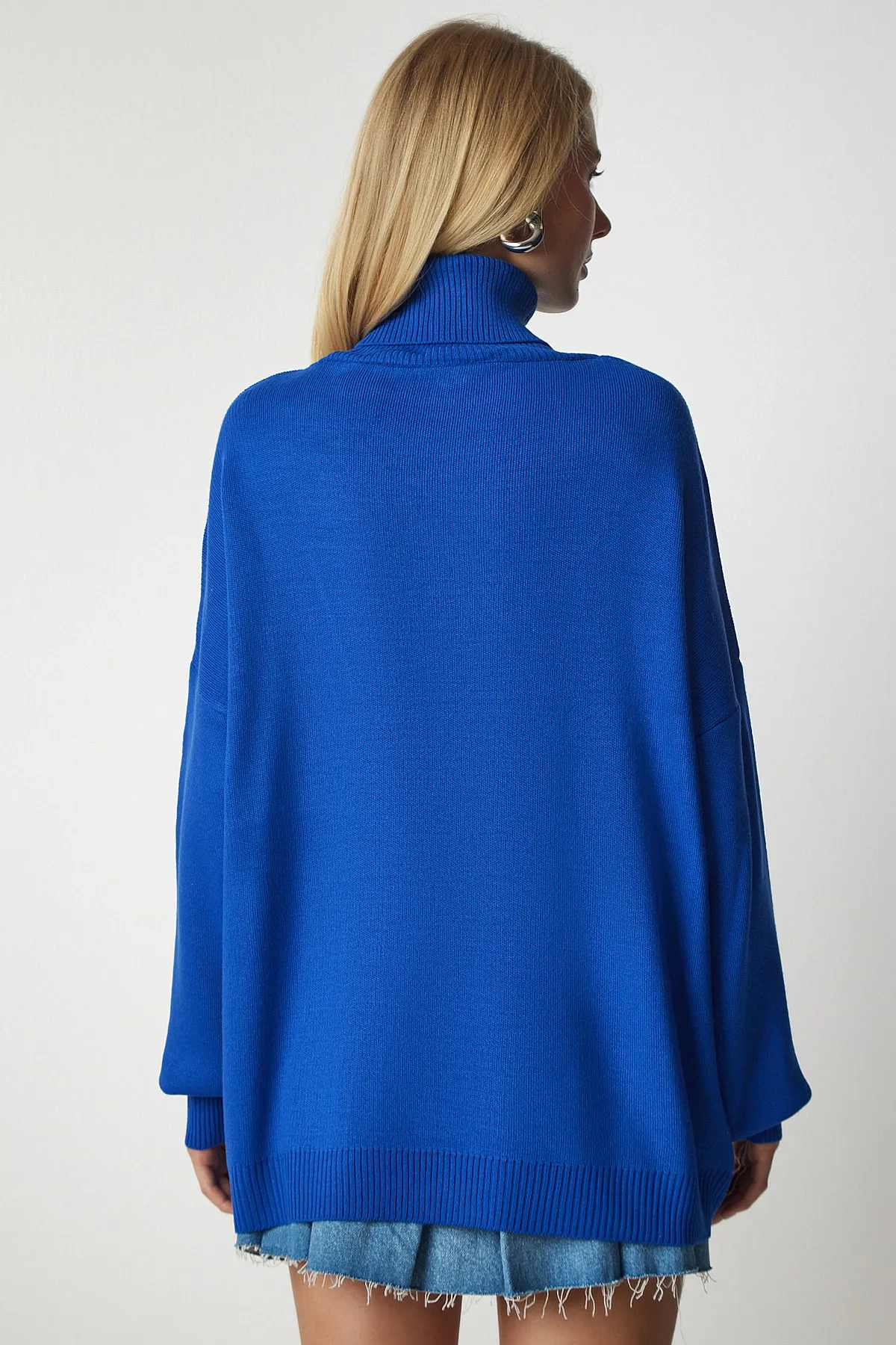 Happiness İstanbul  Blauer Rollkragenpullover in Übergröße für Damen BV00084