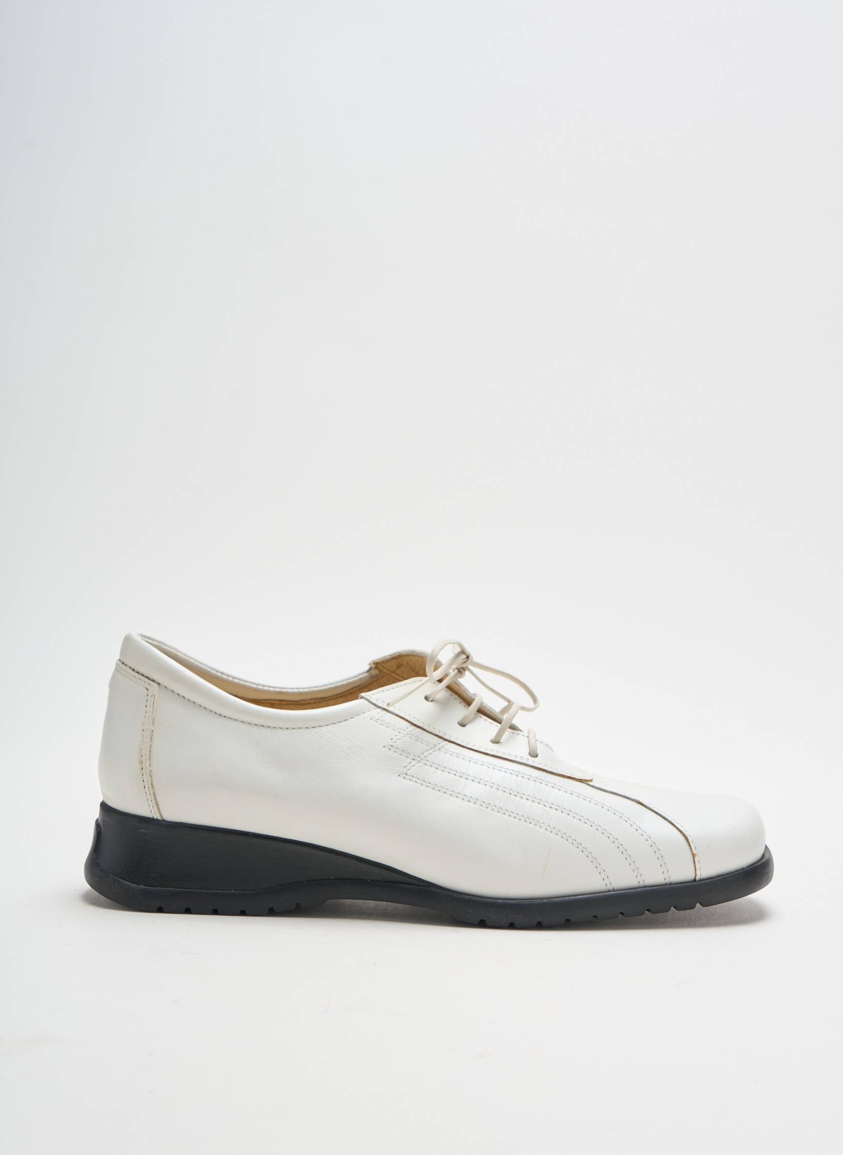 Margau Chaussures Confort Femme couleur blanc