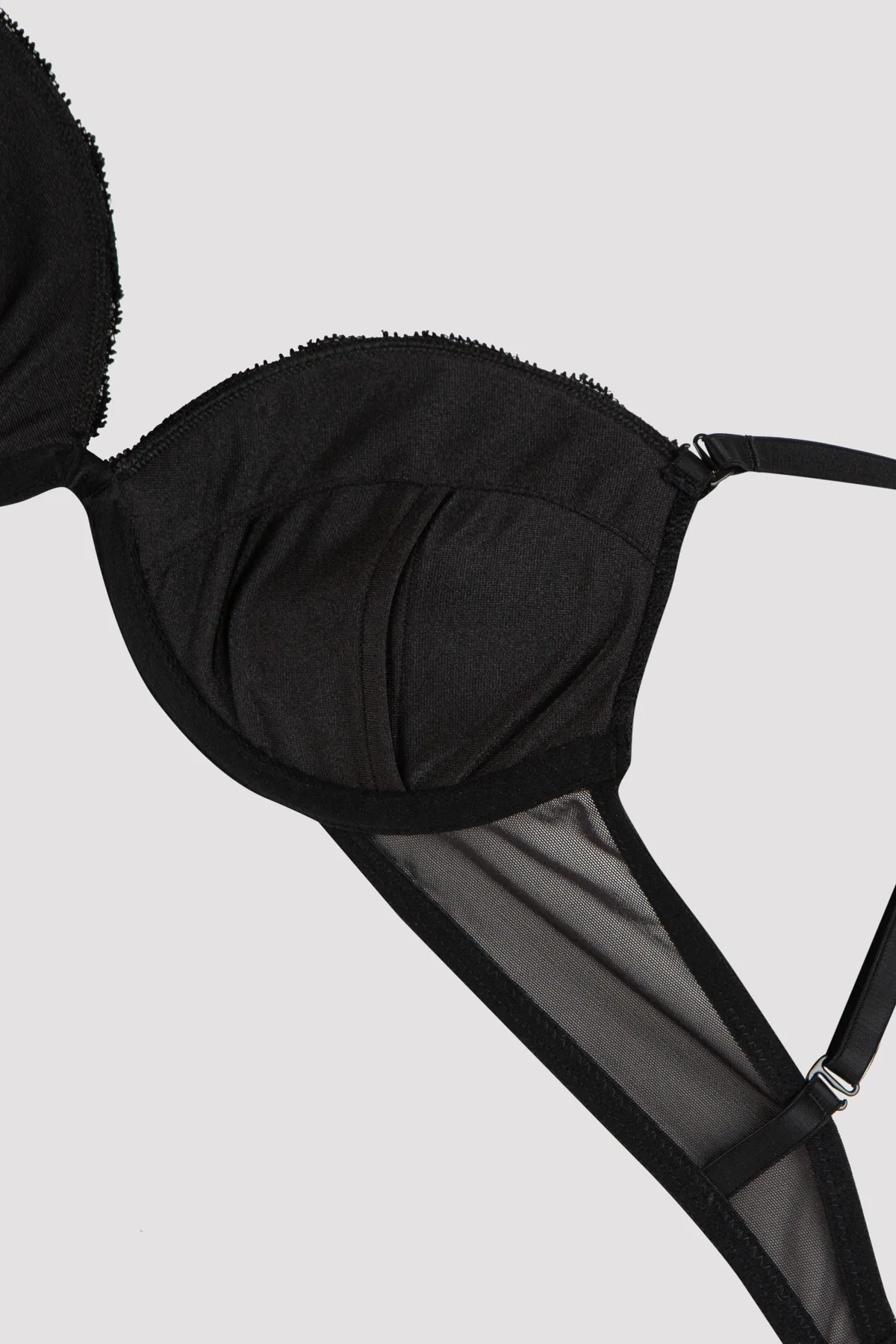 Penti  Schwarzer Push-Up-BH von Wowbra mit Spitzendetail
