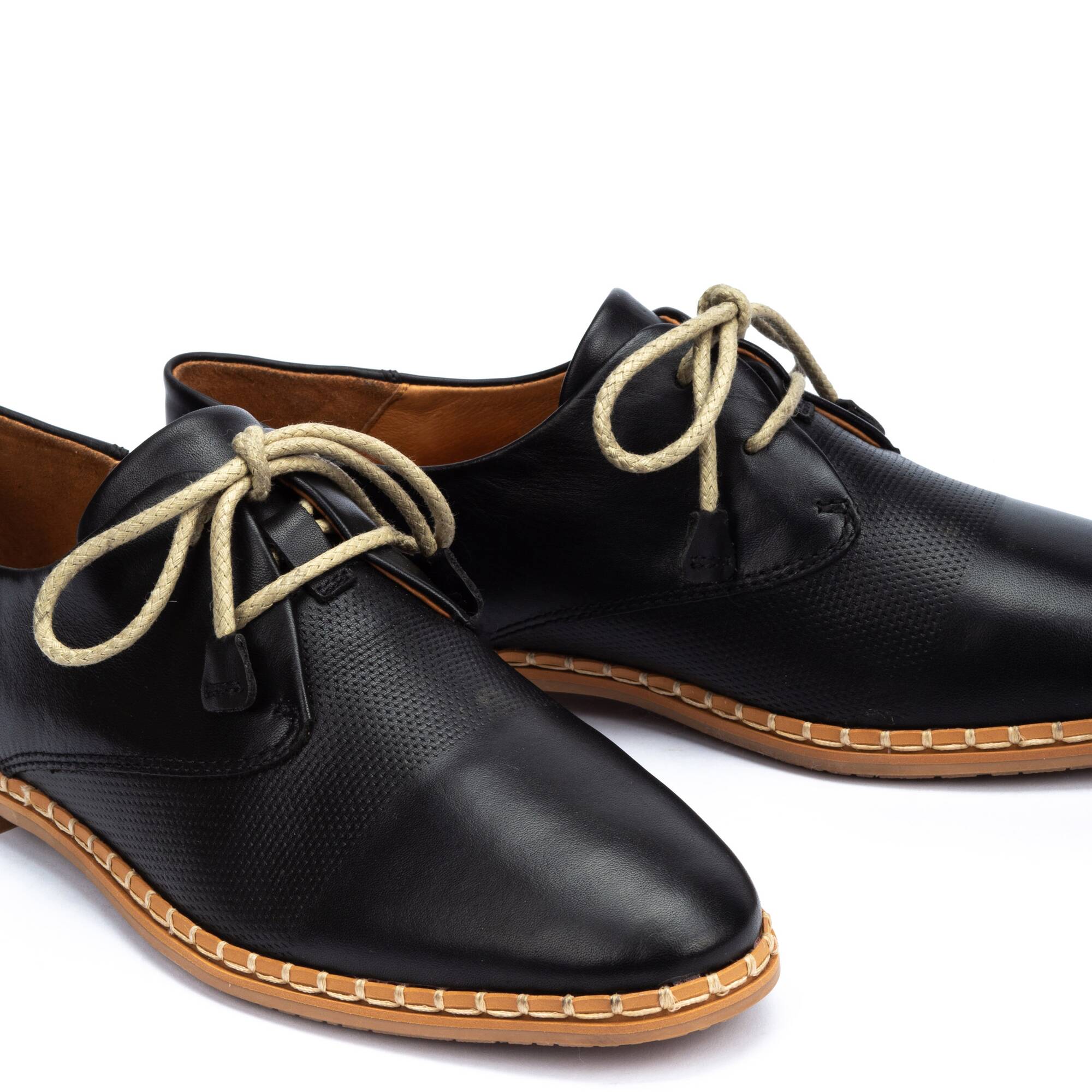 buty sznurowane - CZARNE