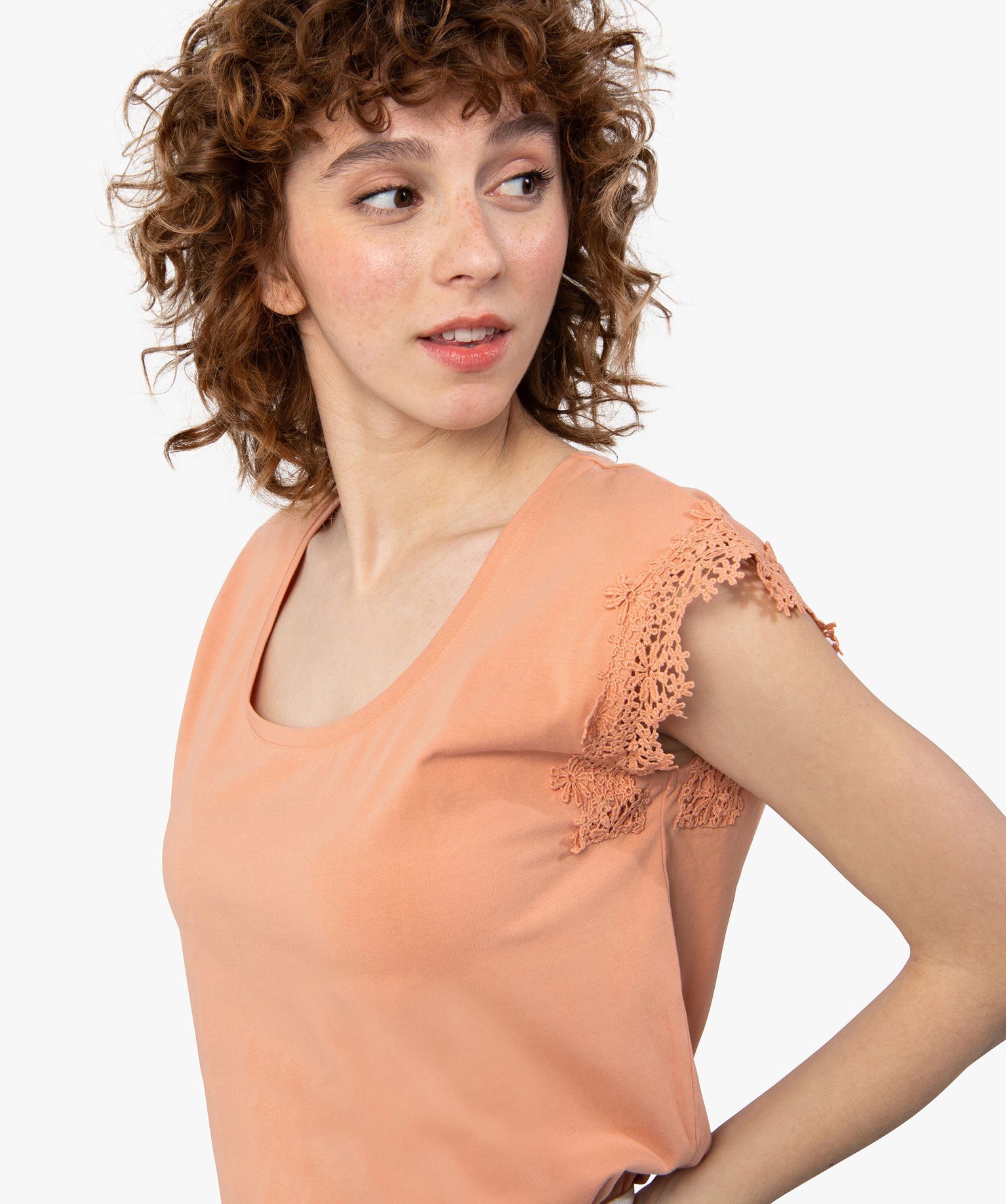 Tee-shirt femme sans manches avec emmanchures dentelle rose | GEMO