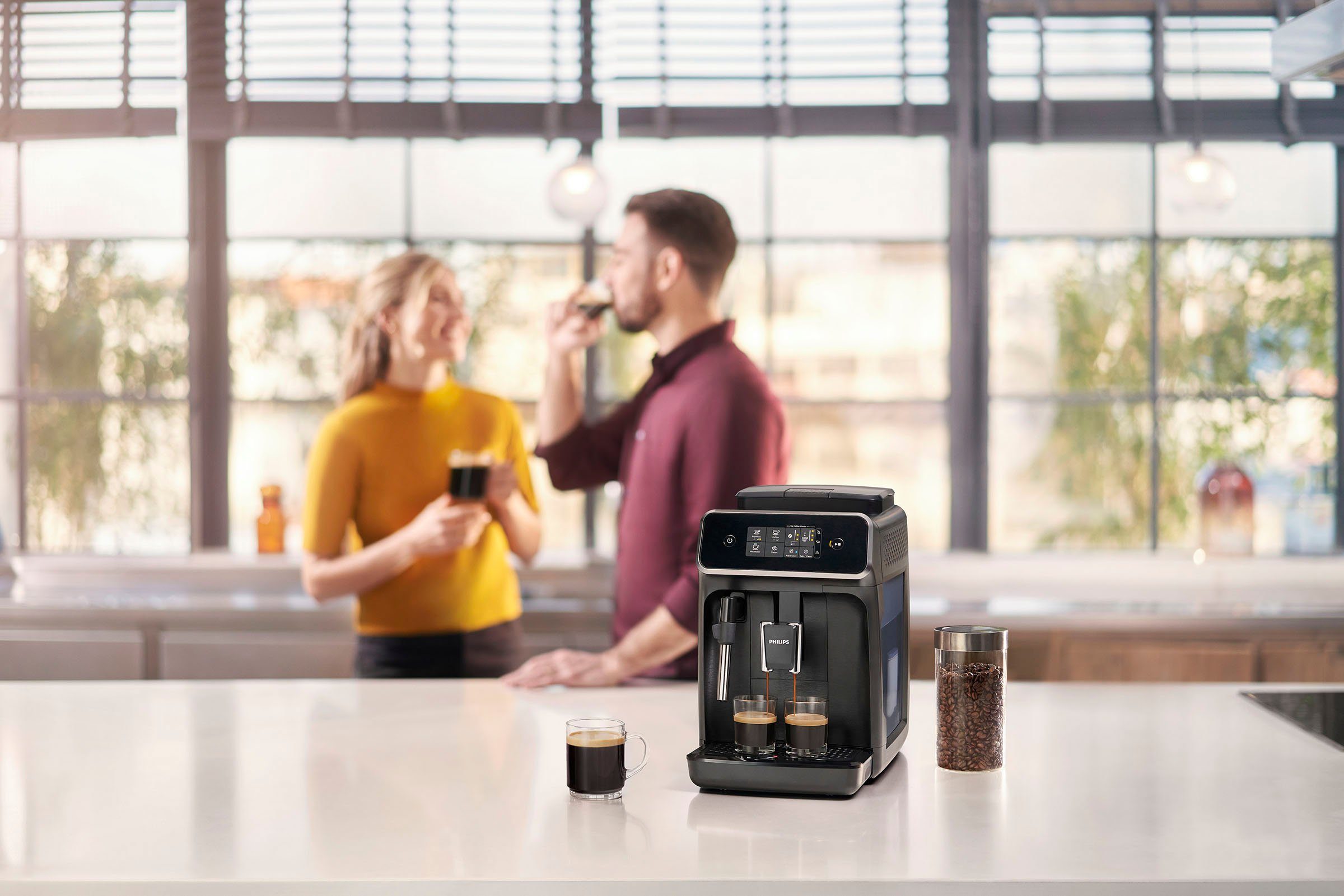 Philips Kaffeevollautomat 2200 Serie EP2220/10, für 2 Kaffeespezialitäten und anpassbarer Aromastärke, mattschwarz