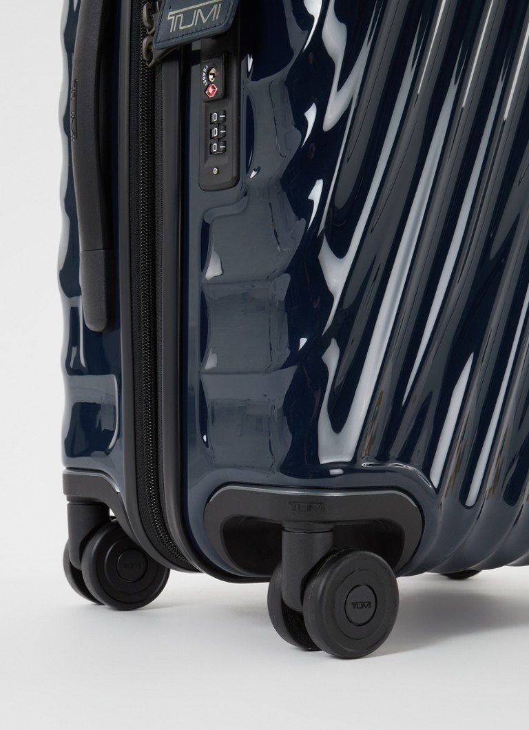 Tumi 19 fokos nemzetközi kihúzható pörgő 55 cm
