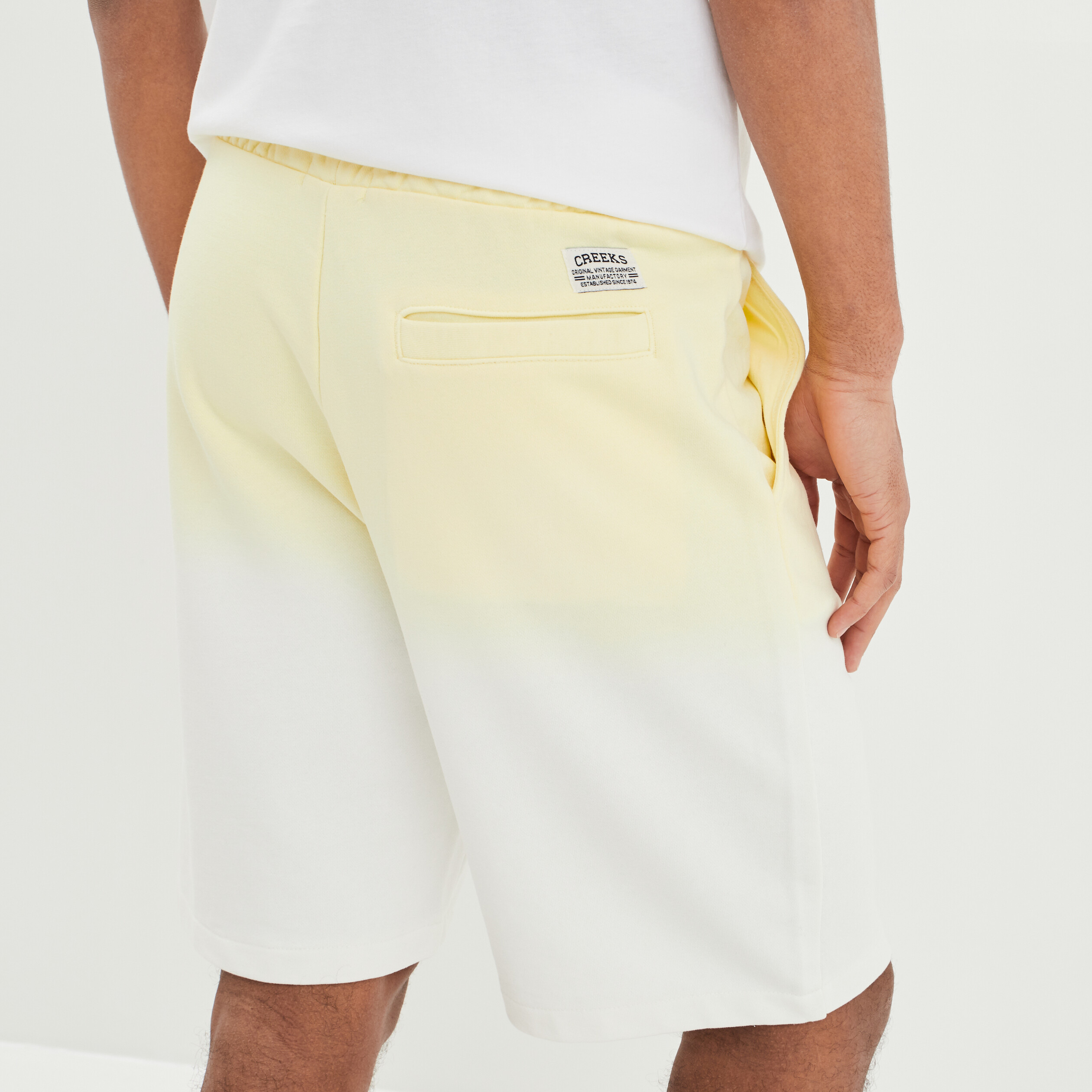 Jogging-Short avec cordon blanc homme | La Halle