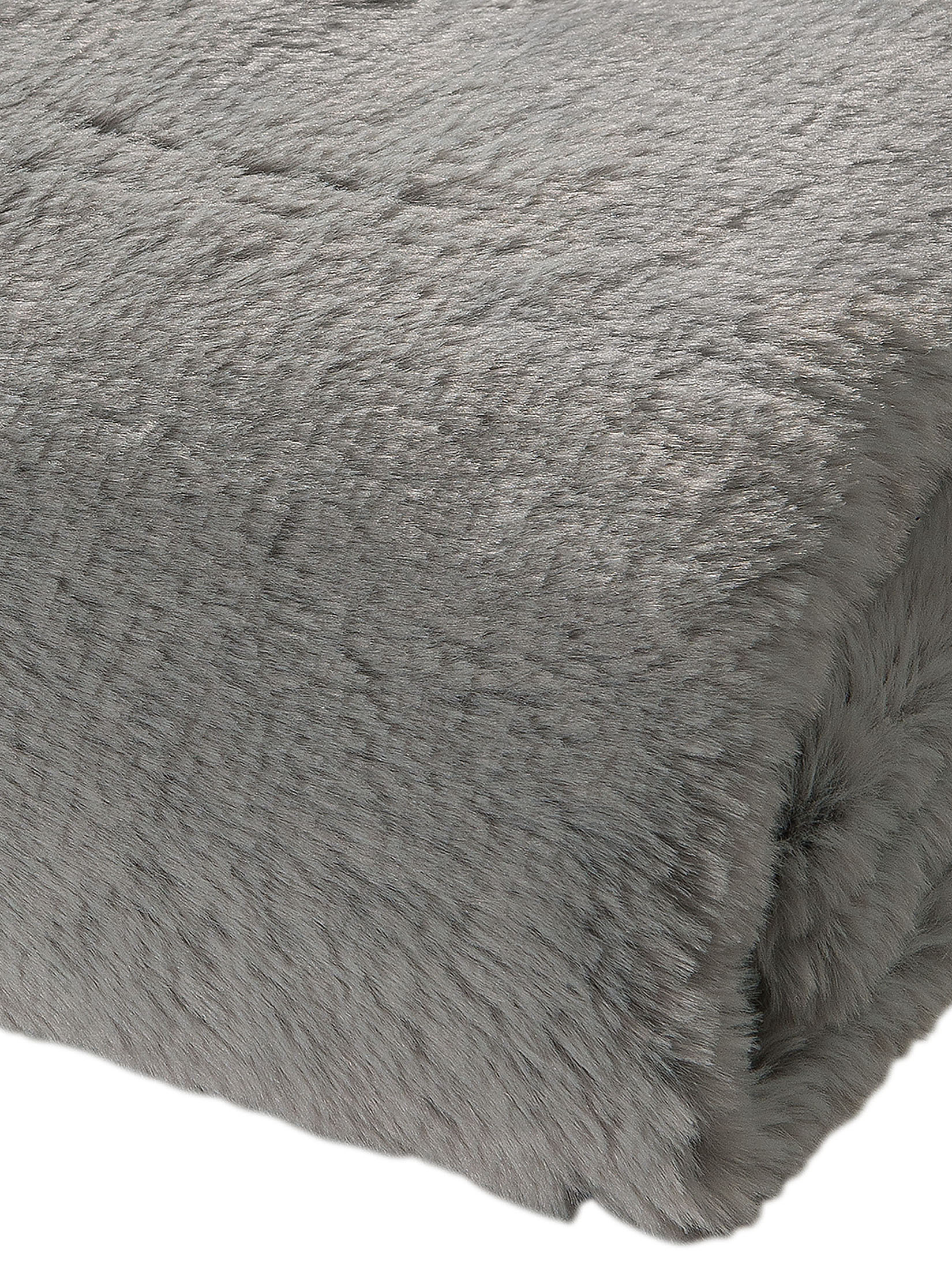 Snorre Decke, Stone