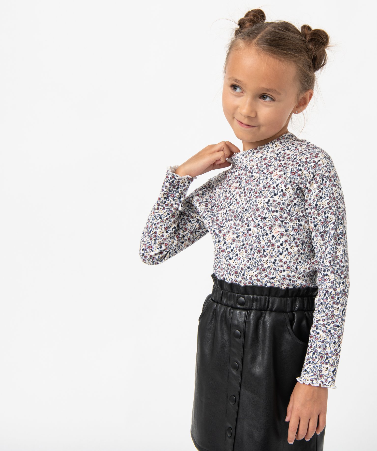 Tee-shirt fille en maille ctelée fleurie et col montant à manches longues