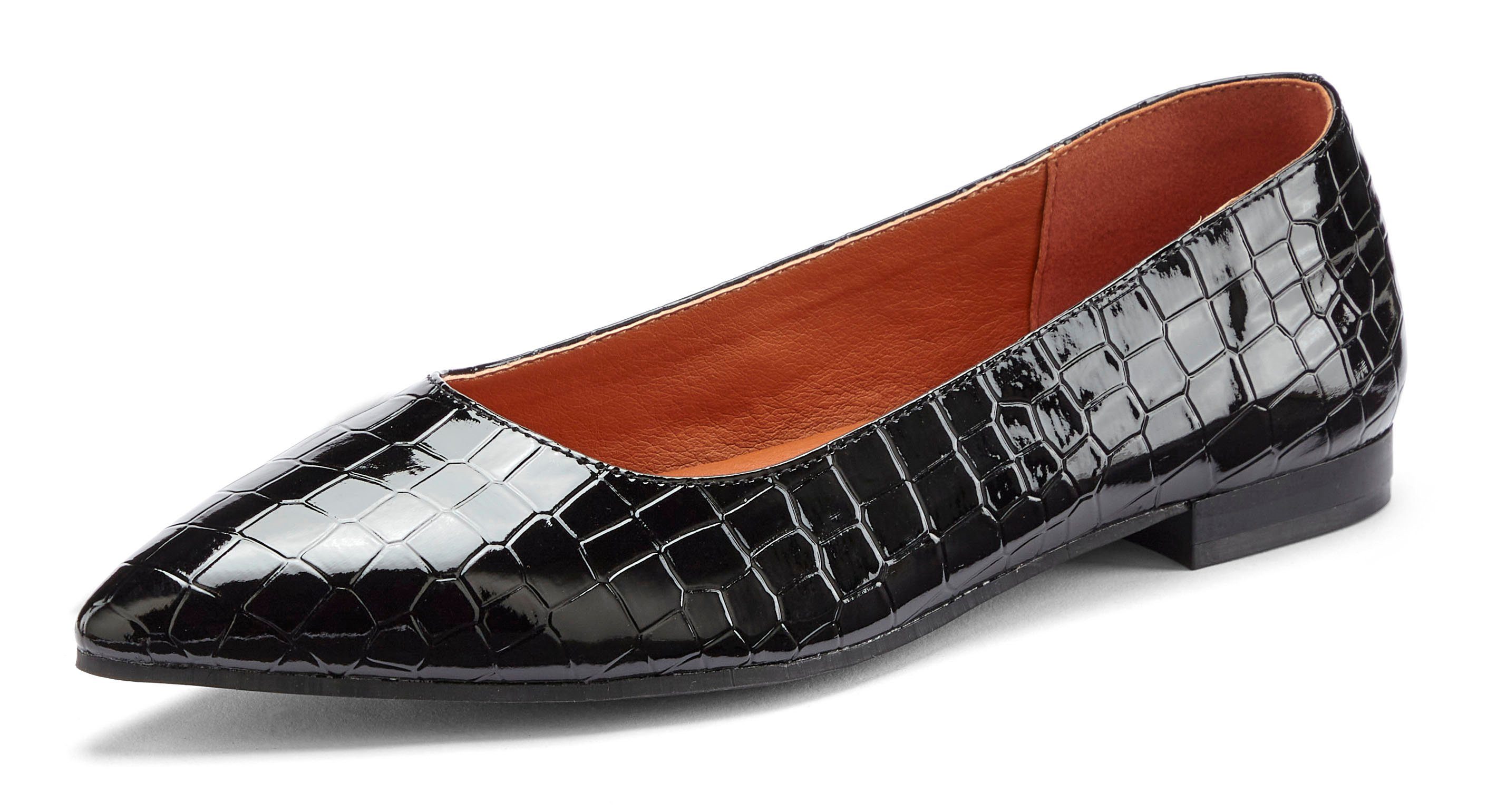 LASCANA Freizeitschuh, Slipper, Halbschuh Ballerina Freizeitschuh, Slipper, Halbschuh mit Kroko-Prägung, spitze Form VEGAN