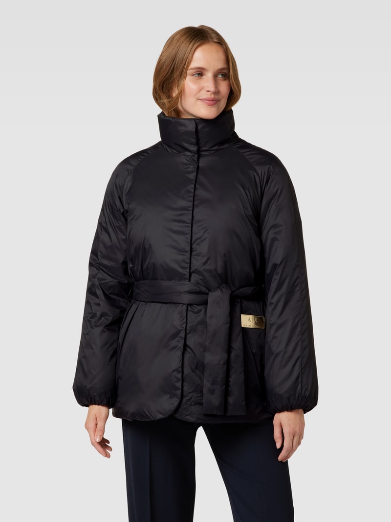Winterjacke mit Stehkragen in schwarz