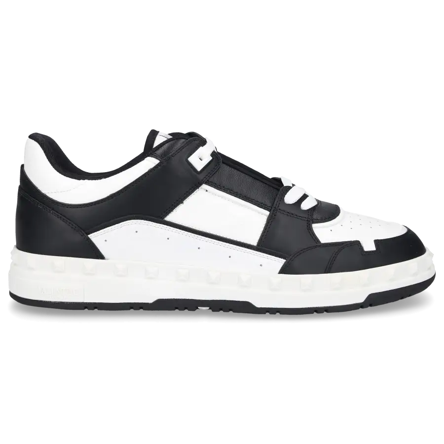 Valentino Garavani - Sneaker low FREEDOTS Kalbsleder - schwarz