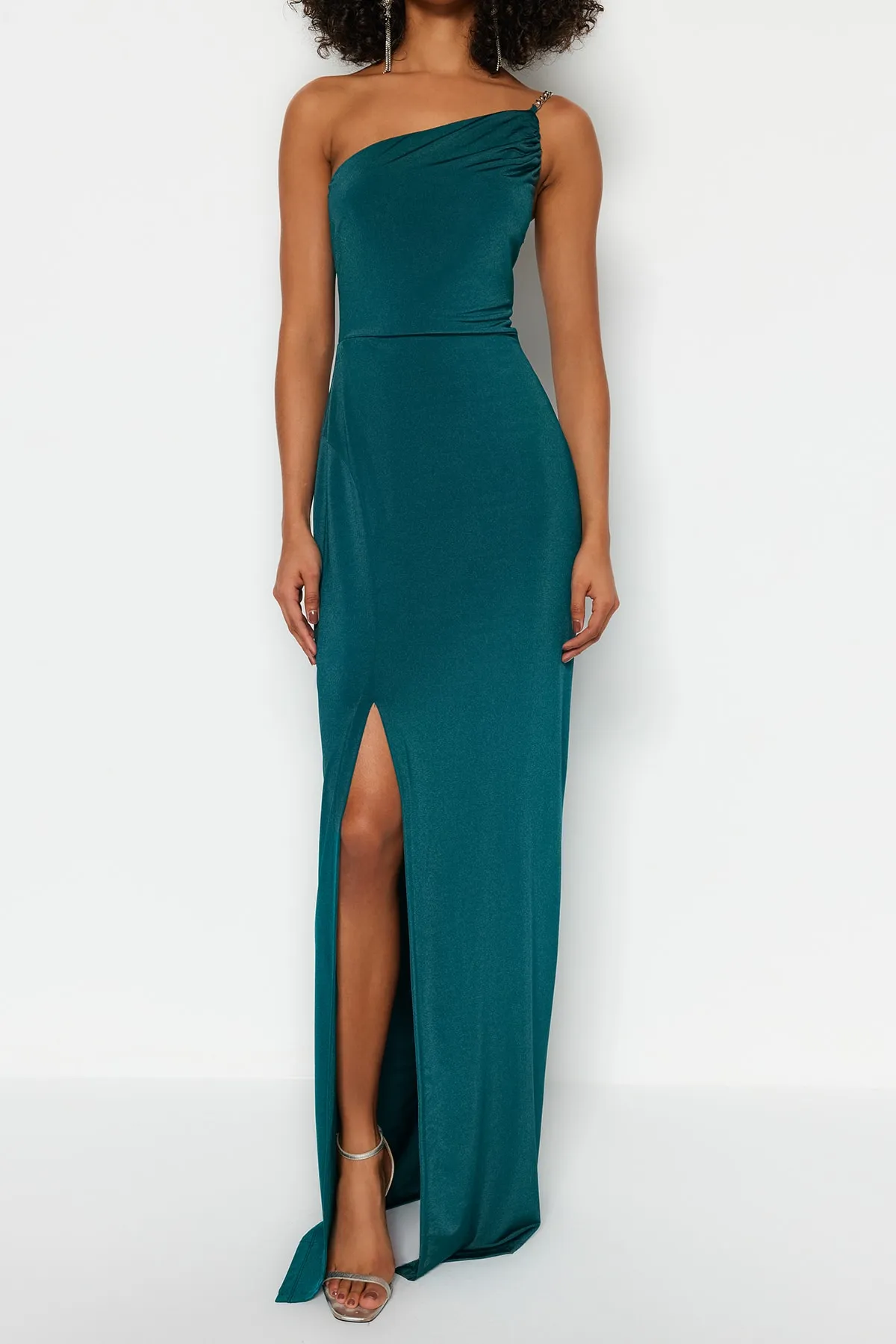 Trendyol Collection  Smaragdgrünes langes Abendkleid mit Strickaccessoires TPRSS23AE00075