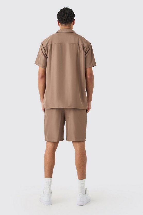 Kurzärmliges Twill Overshirt und Shorts