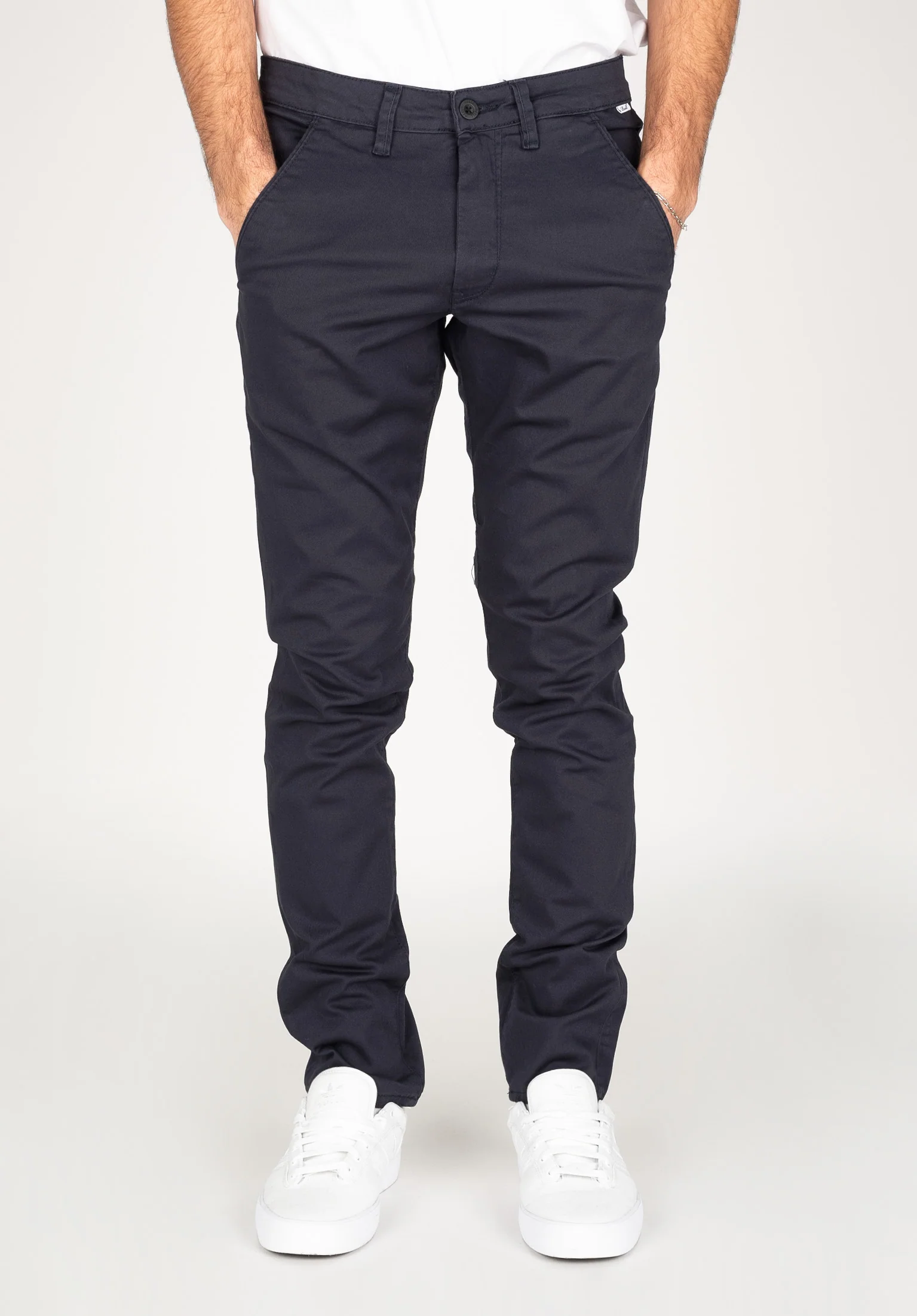 Flex Tapered Chino