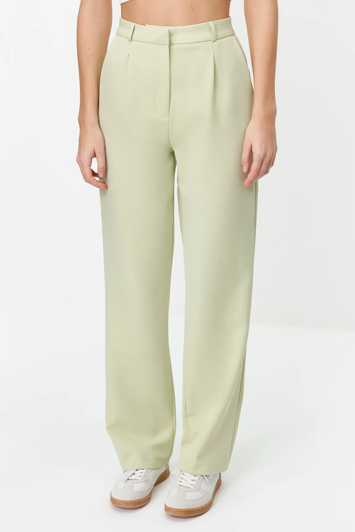 Trendyol Collection  Mintfarbene, gerade/gerade geschnittene, plissierte Webhose TWOSS21PL0155