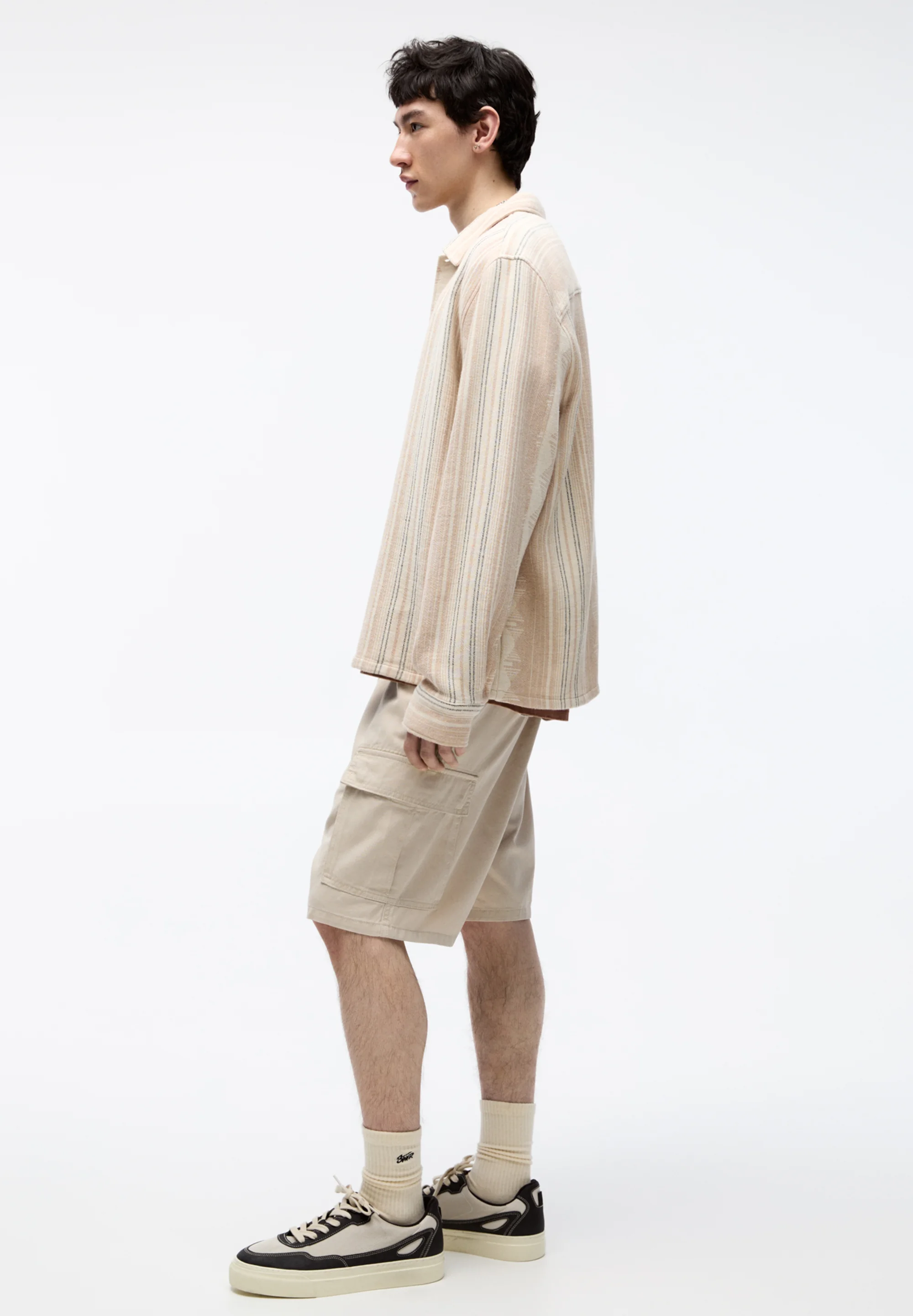 PULL&BEAR BERMUDA - Shorts vaqueros