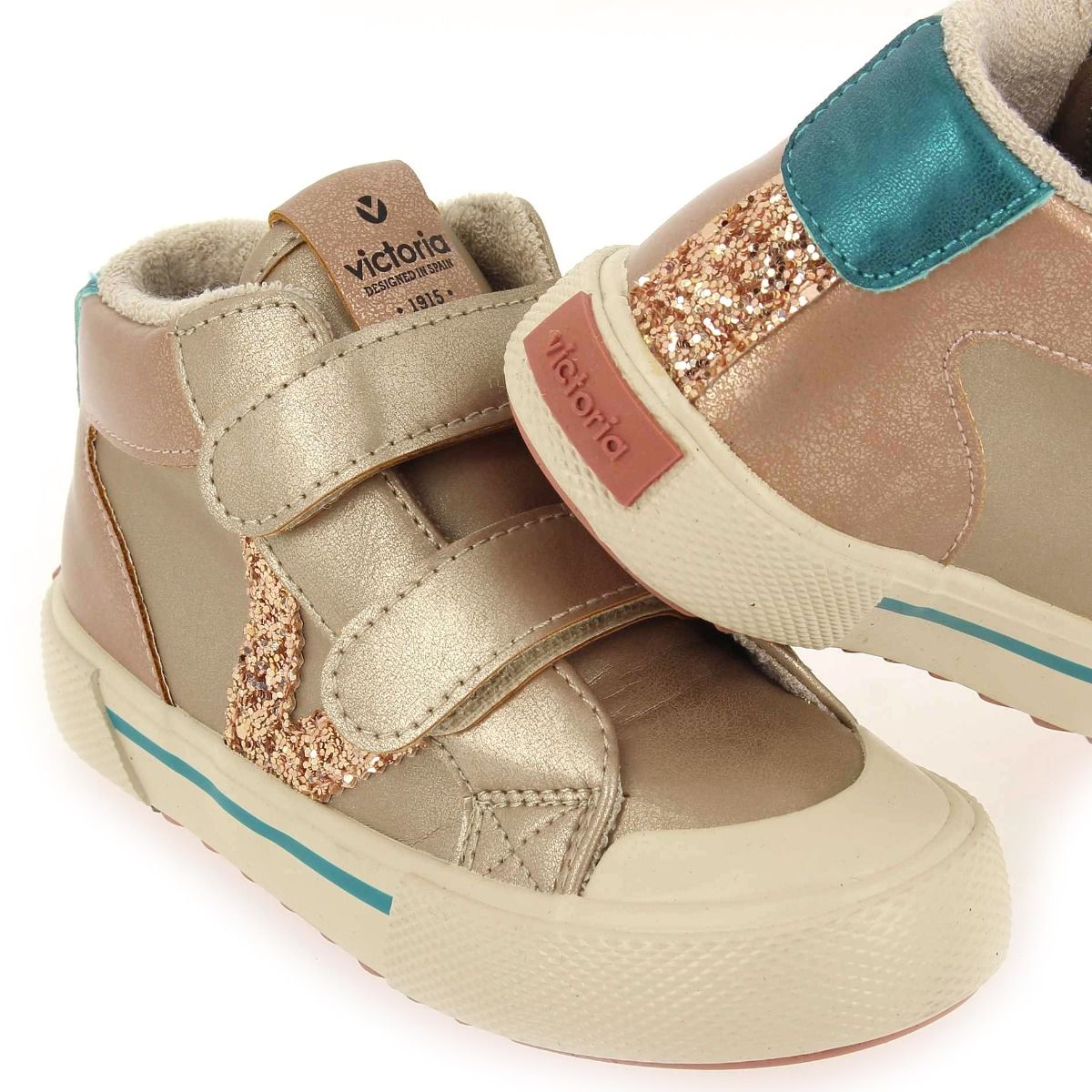 Victoria  1065187 TRIBU - Nude platine