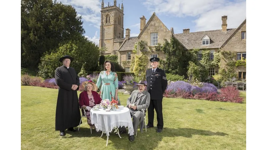 Father Brown - Staffel 8  [3 DVDs]