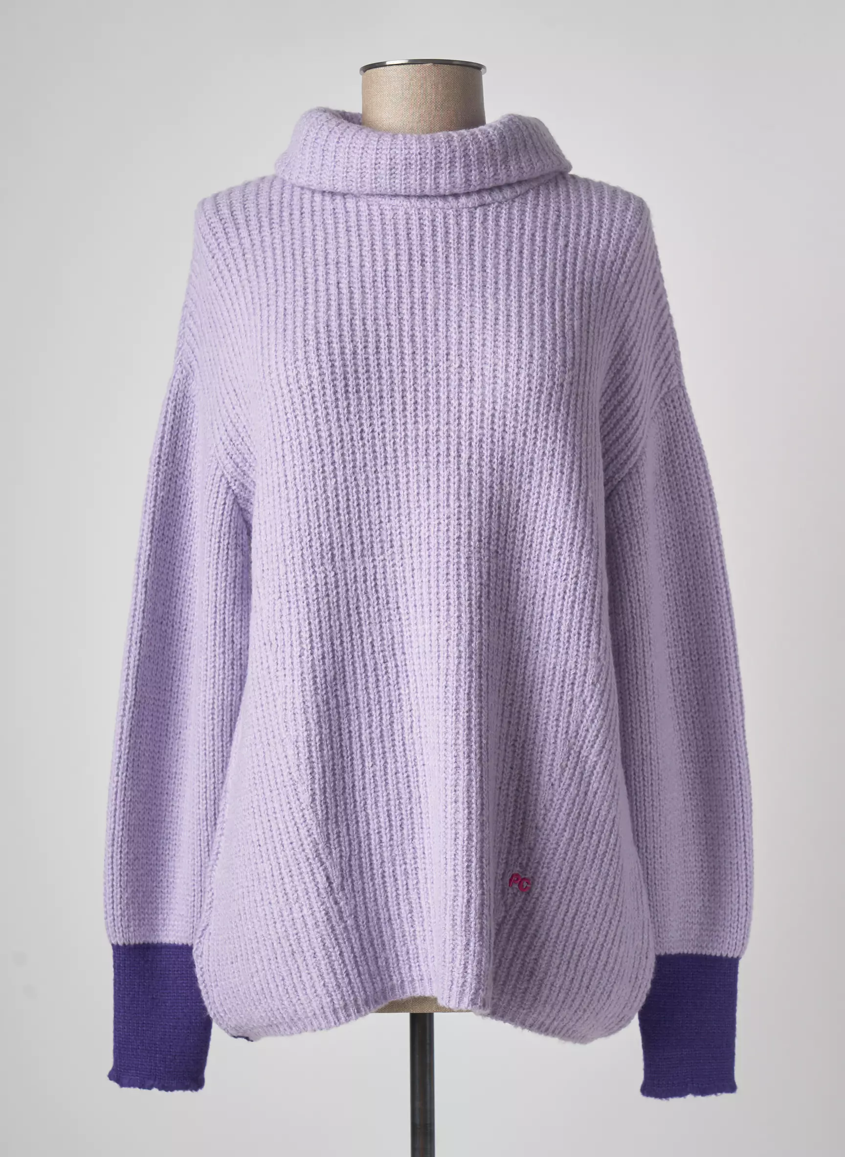 Pame Carrioni Cols Roules Femme couleur violet