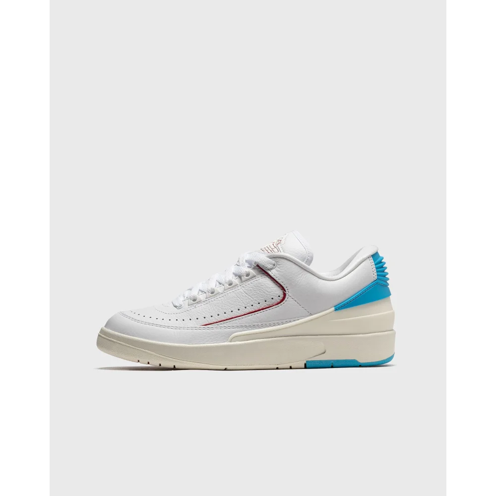 NIKE JORDAN Air 2 Retro Low UNC to Chicago DX4401-164 / weiss