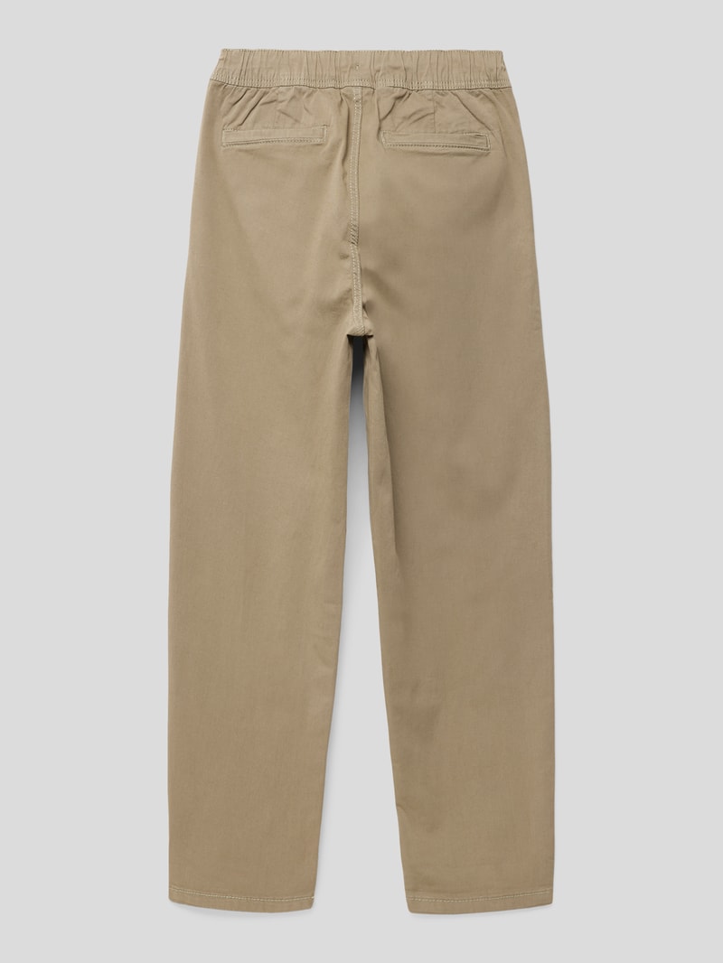 Slim Fit Stoffhose mit französischen Eingrifftaschen in camel