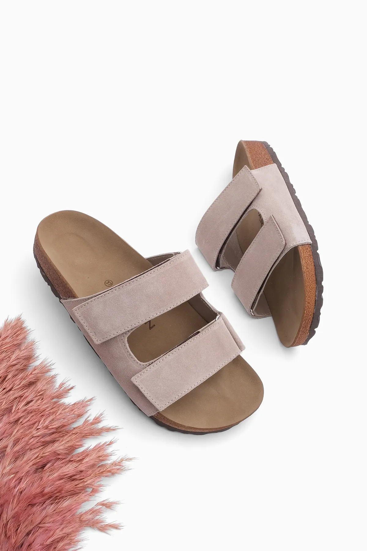 Marjin  Damen Hausschuhe mit doppeltem Riemen und Klettverschluss und Eva-Sohle Mester Beige Wildleder