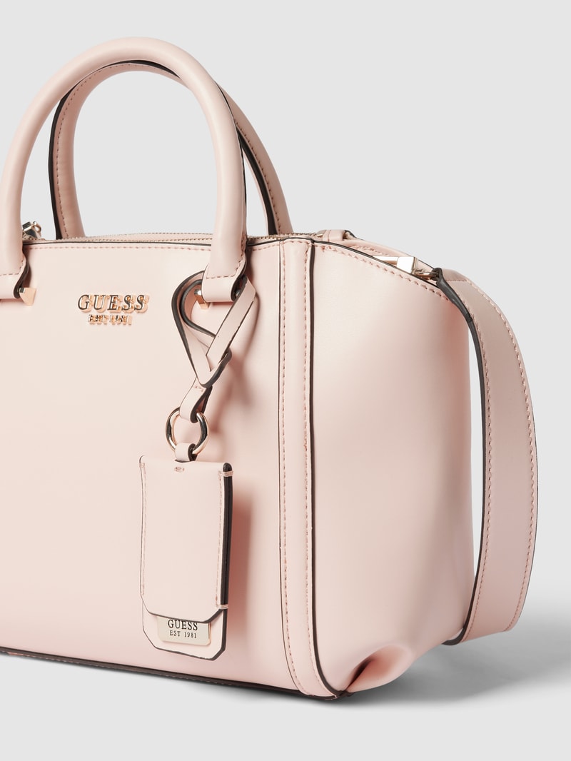 Handtasche mit Label-Applikation in metallic Modell 'LEIE' in rosé