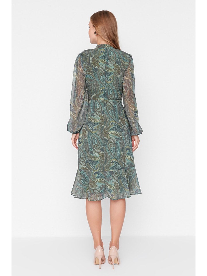 trendyol Kleid in Dunkelgrün günstig kaufen