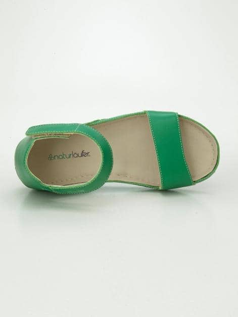 Sandale in klassischer Form