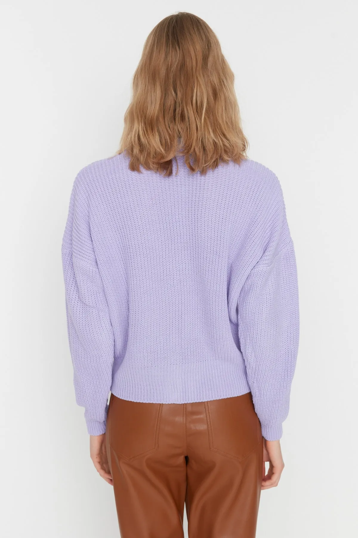 Trendyol Collection  Lila Strickcardigan mit Knopfdetail TWOAW21HI0104