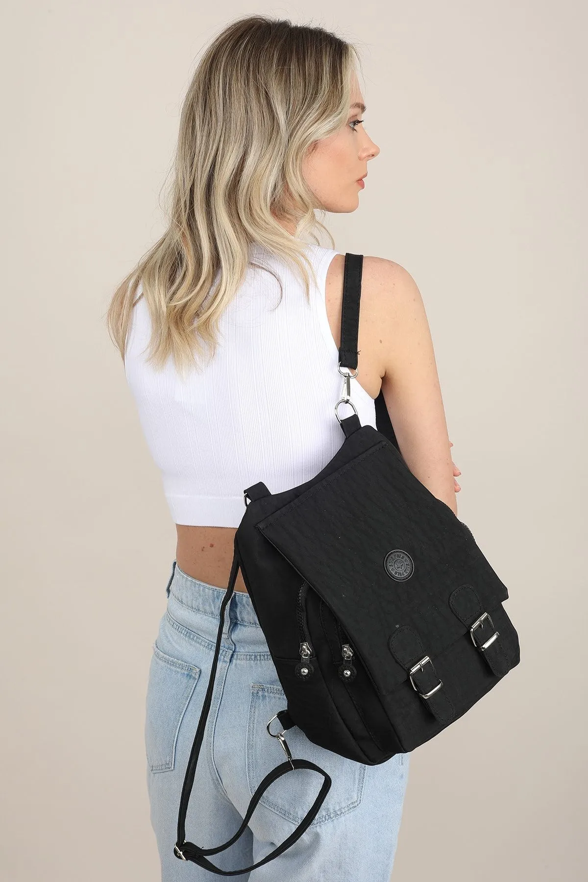 Madamra  Schwarze Schulhandtasche und Rucksack aus Crinkle-Stoff für Damen