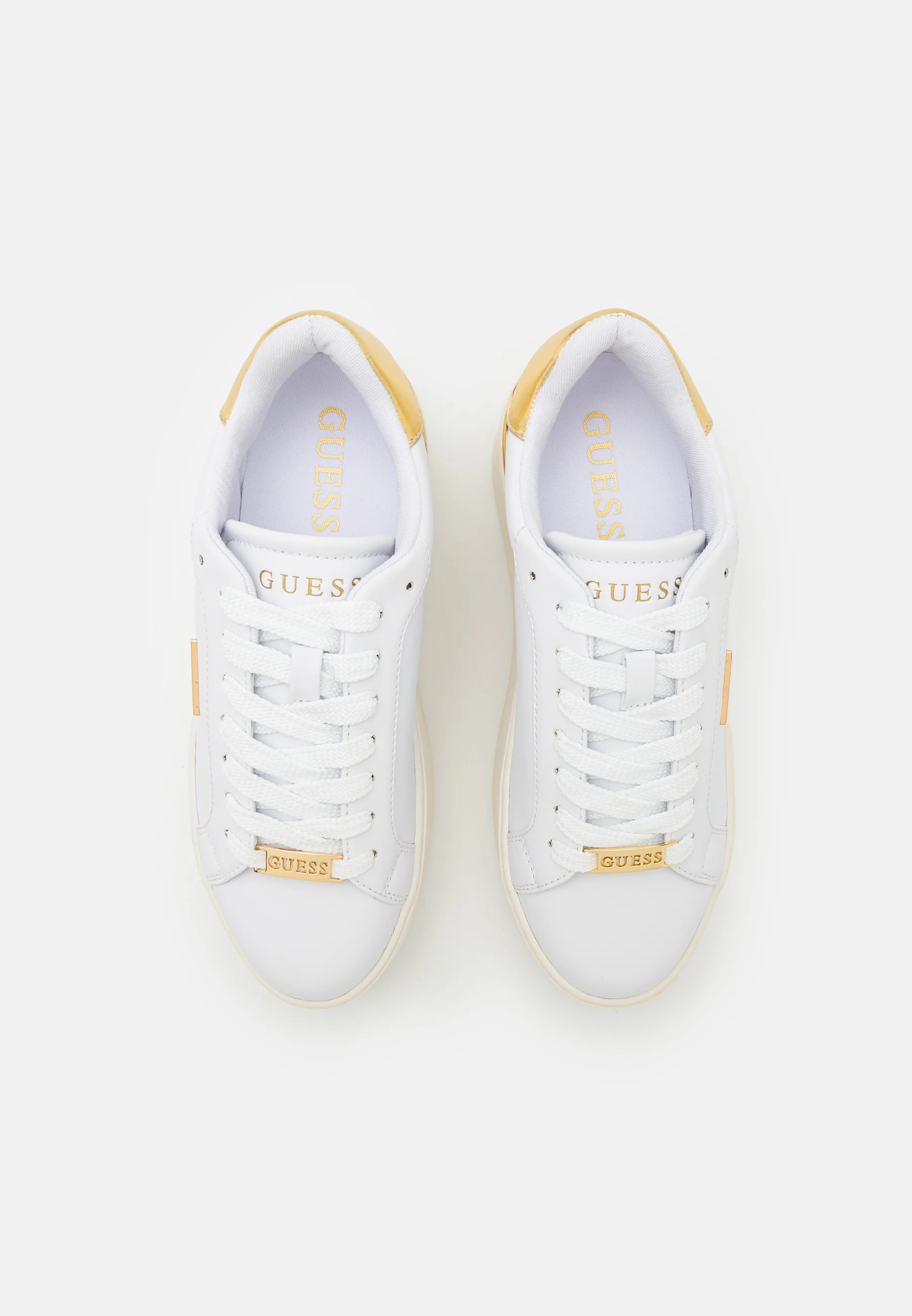 Guess WILLEN - Zapatillas bajas