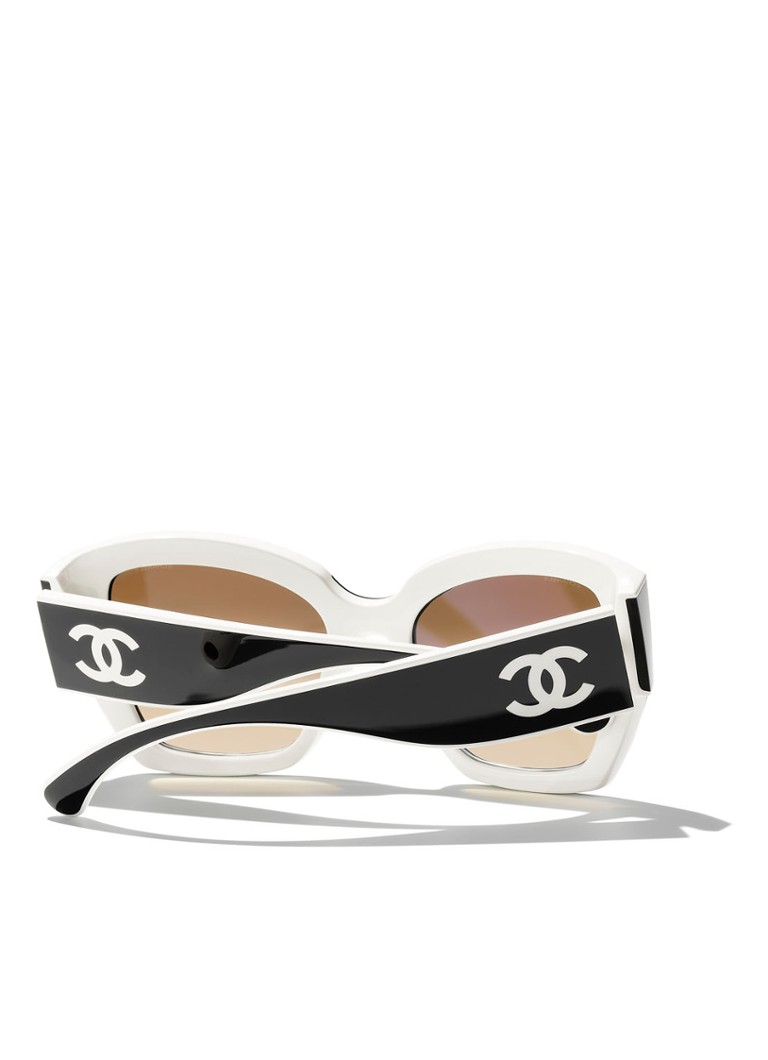 Ochelari de soare Chanel în formă de fluture