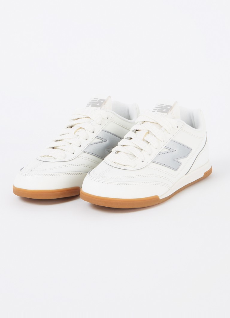 New Balance RC24 -lenkkarit logolla