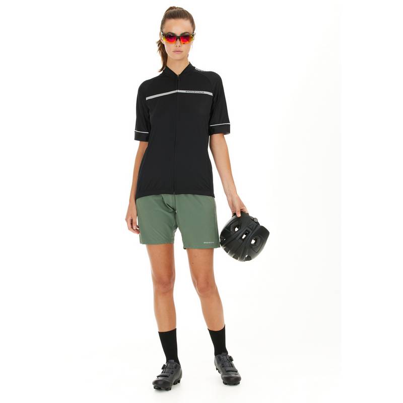 Endurance Macbeth Shorts Damen