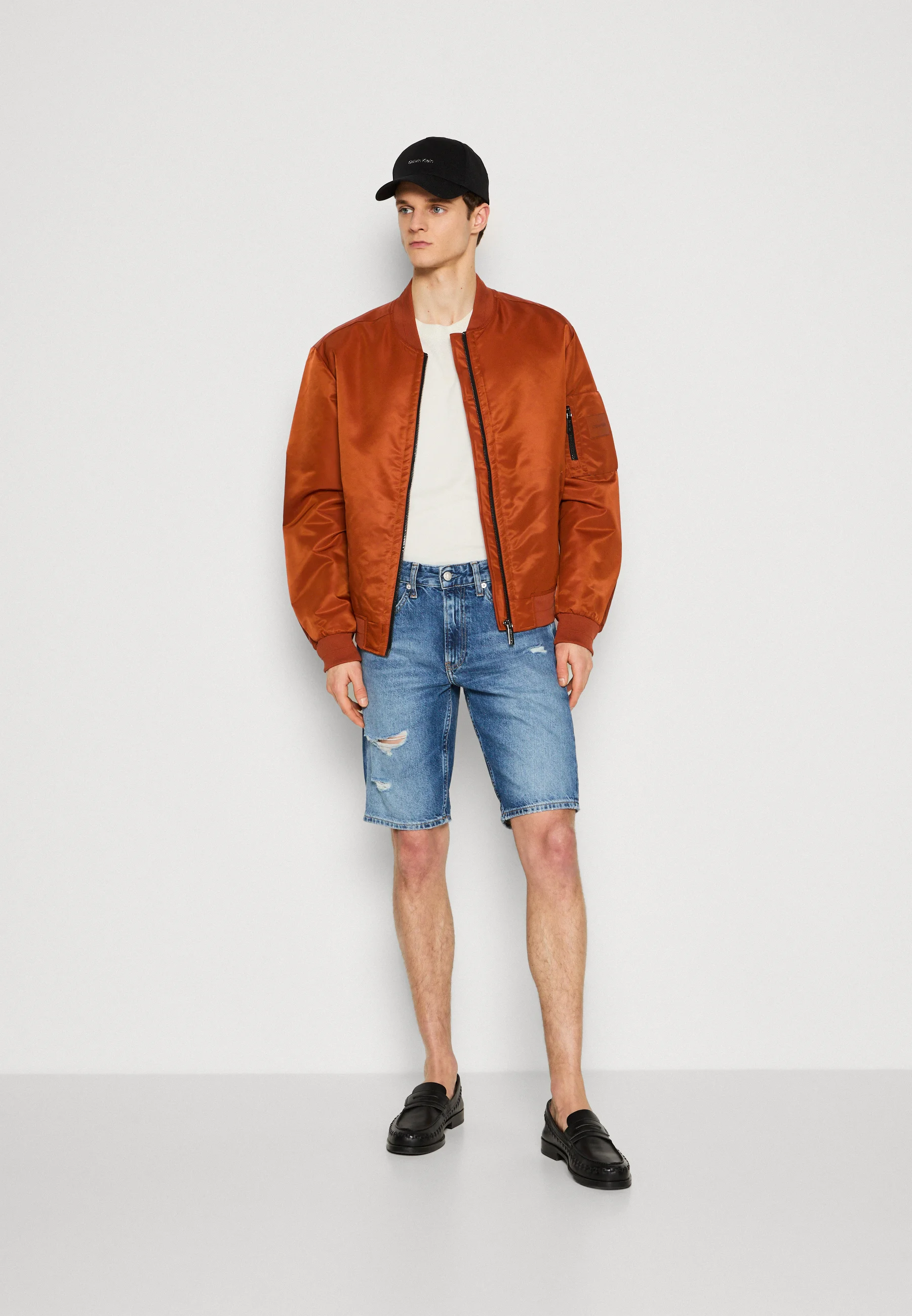 Calvin Klein Jeans REGULAR - Pantalones cortos vaqueros