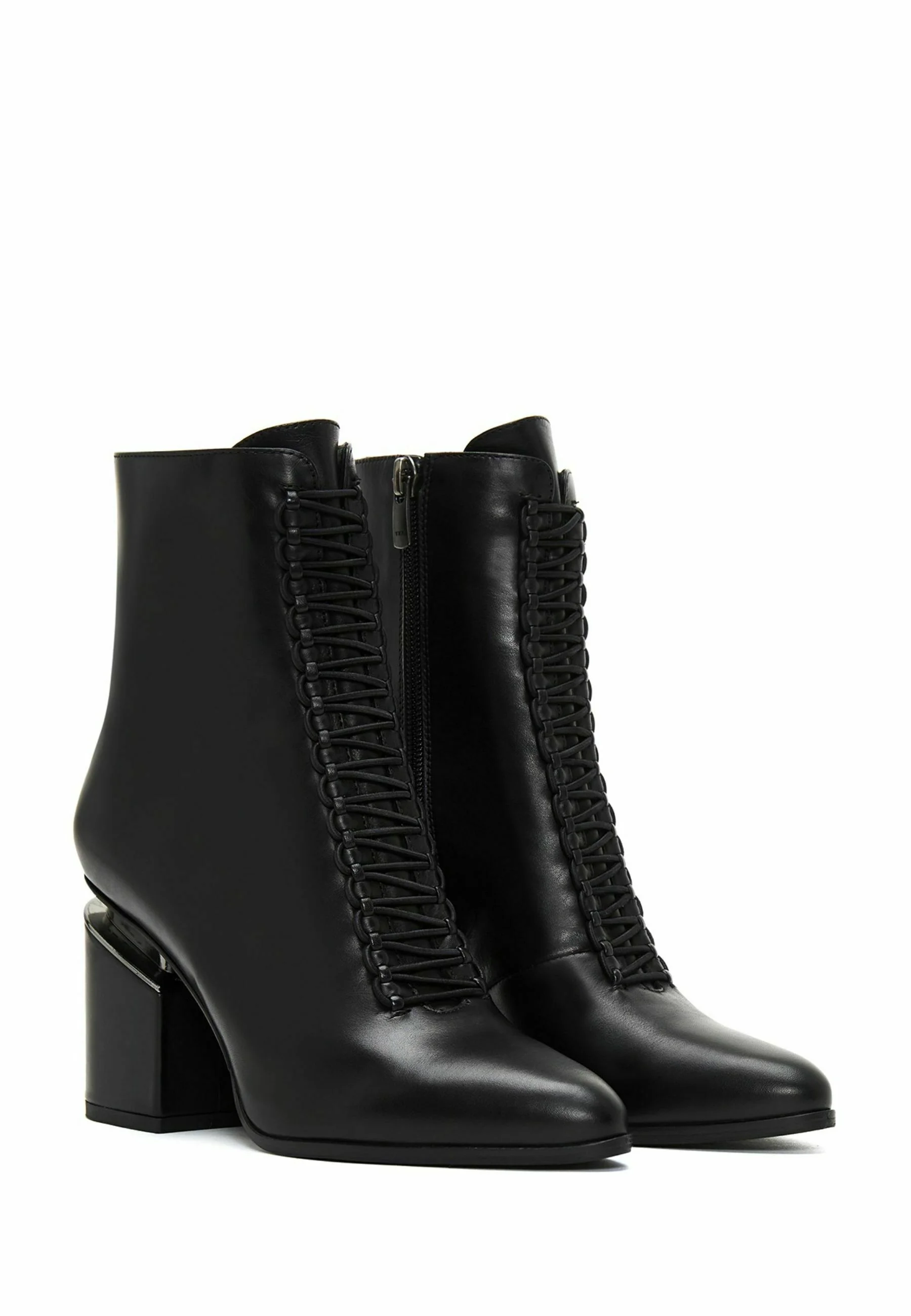 Botines con cordones Derimod