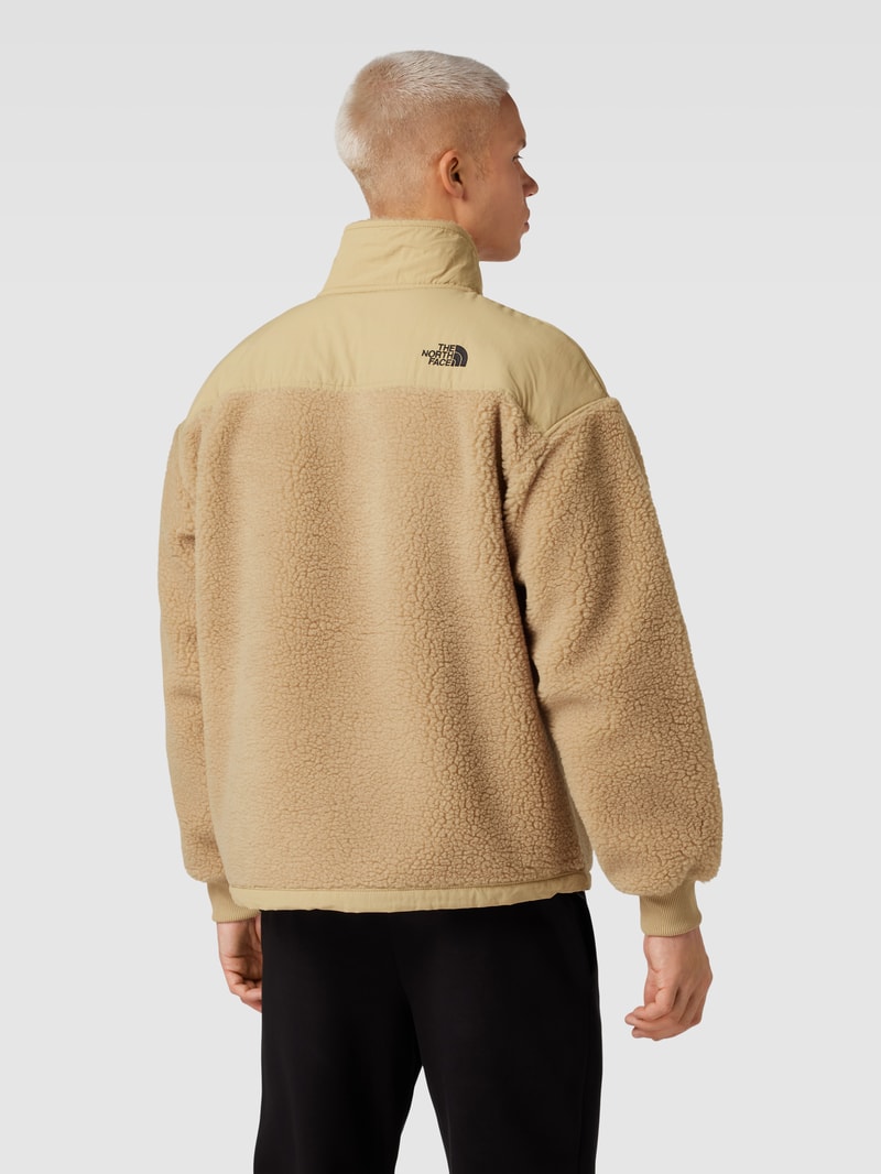 Fleecepullover mit Stehkragen und Label-Stitching in beige