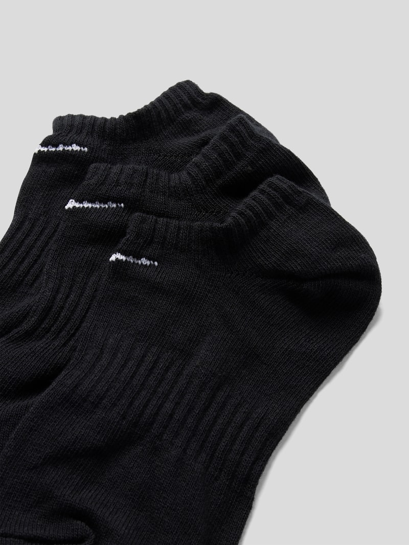 Sneakersocken im 3er-Pack in schwarz