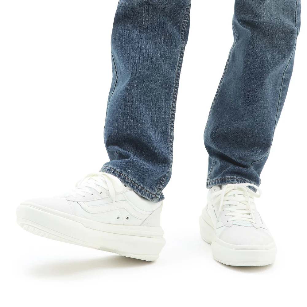 Vans Old Skool Overt Plus CC VN0A4BVLQC51 / weiss